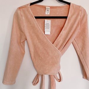 L SPACE wrap around top